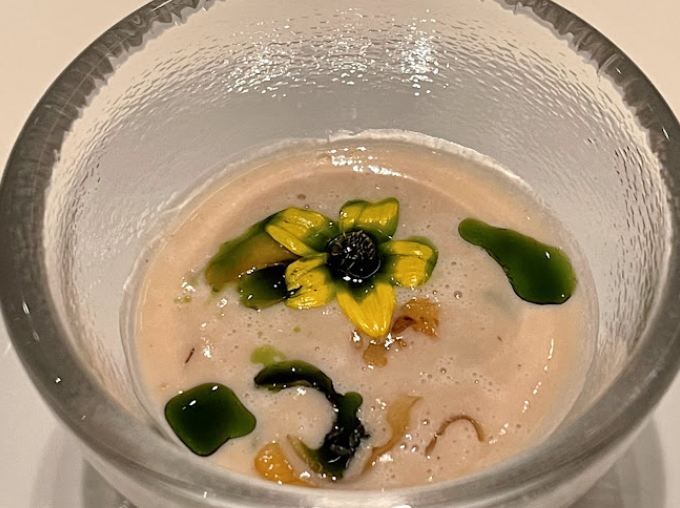 Restaurant Guy Savoy signature dishes Artichoke and Black Truffle Soup
Foie Gras
Wagyu Beef